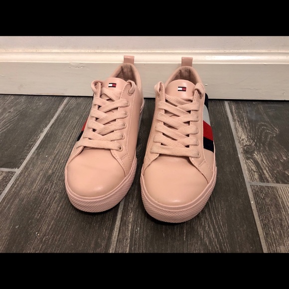 Tommy Hilfiger Shoes - Tommy Hilfiger Women’s Sneaker